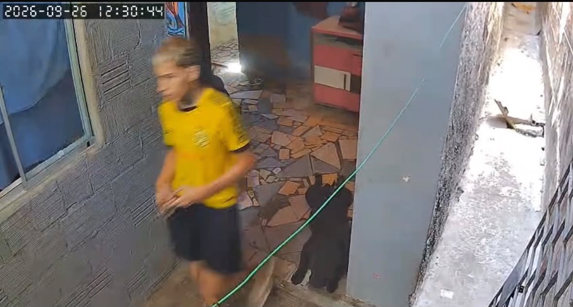 Adolescente de 16 anos é morto a tiros dentro de casa no José de Alencar, em Fortaleza