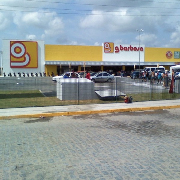 GBarbosa fecha seis supermercados em Fortaleza e encerra operações no Ceará